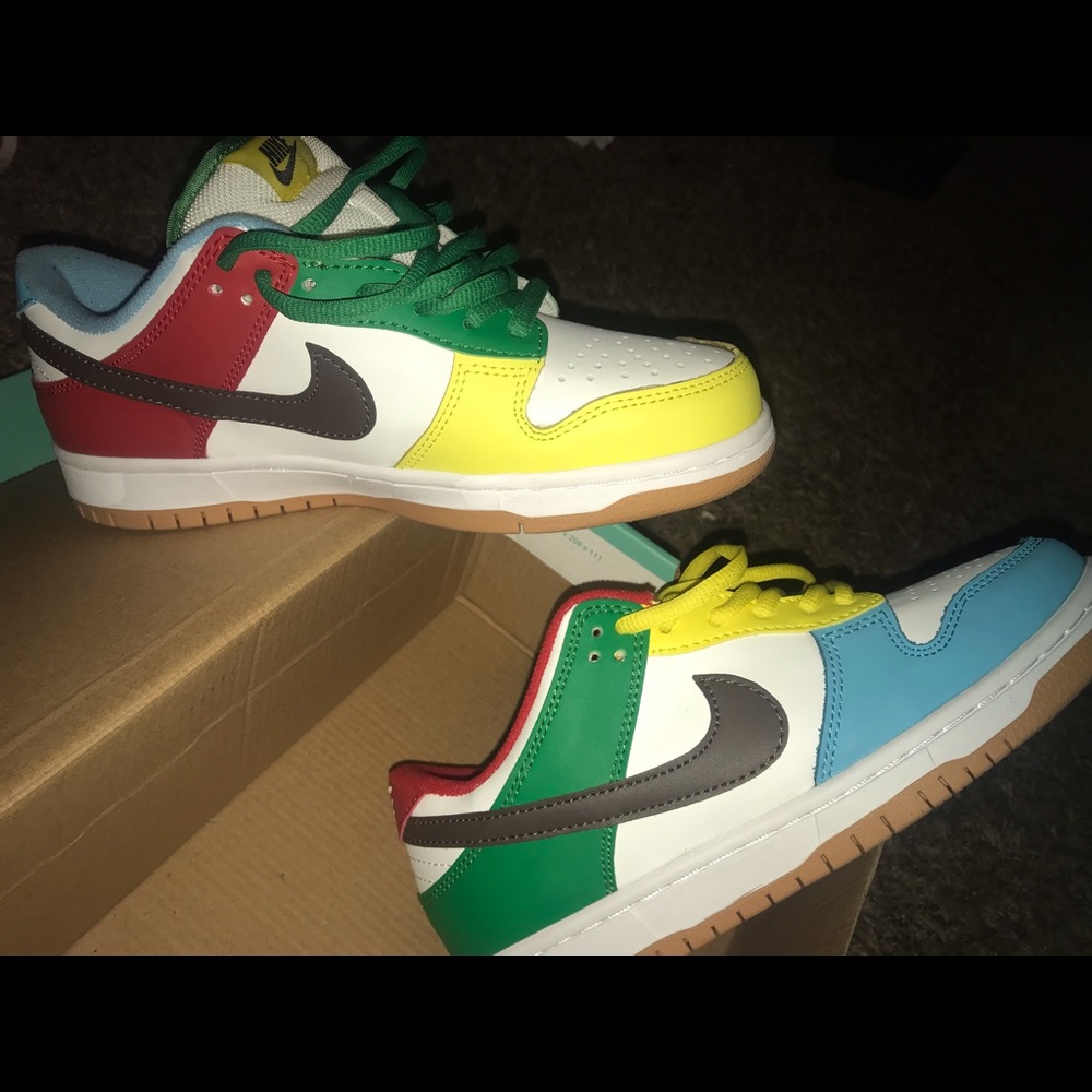 Nike S🅱️ dunk low “ Free 99”